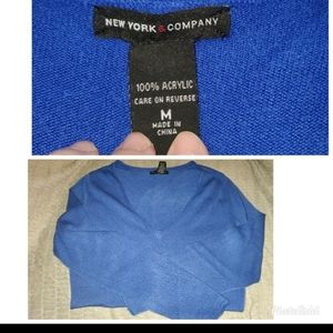 New and company blue sweater